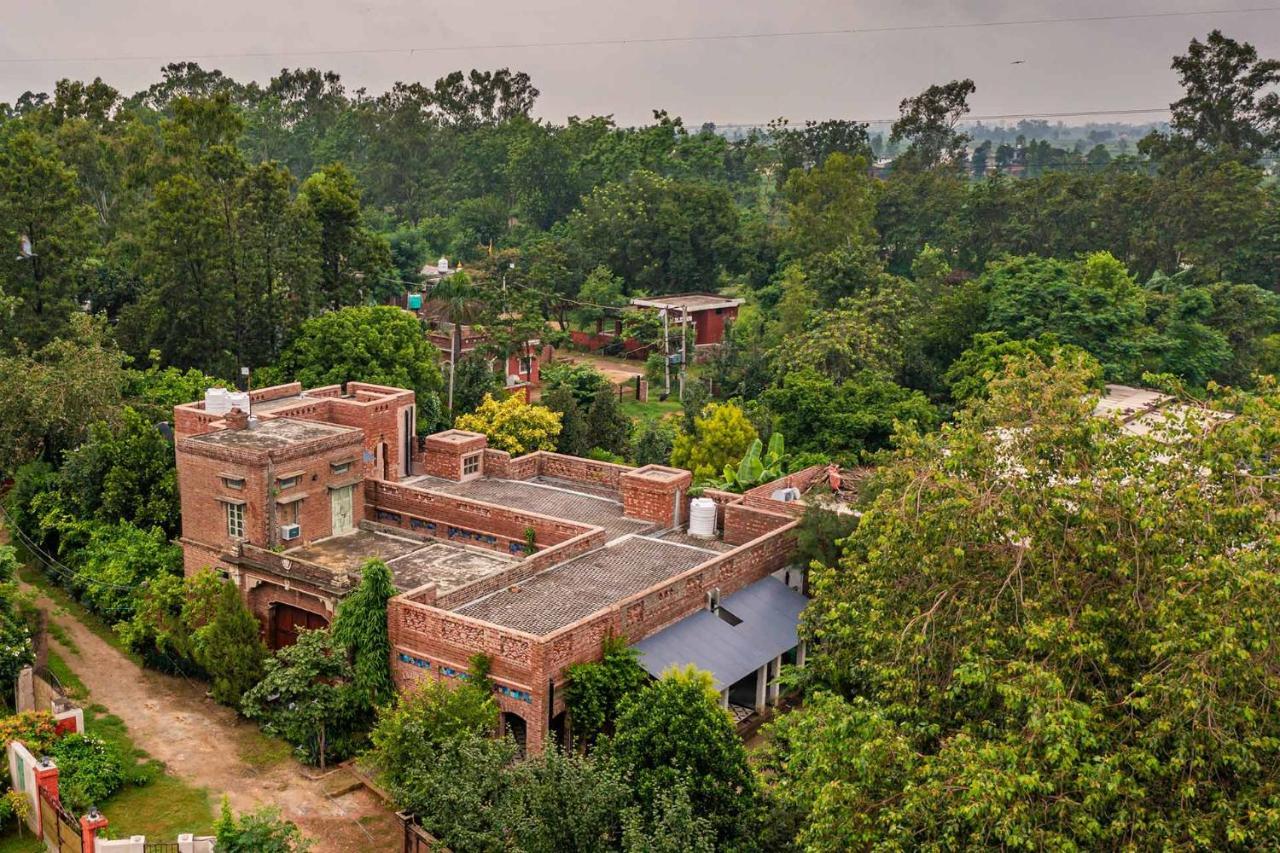 Stayvista'S Peepal Haveli - Rustic Kothi With Terrace, Breathtaking View & Bonfire Narainpur  外观 照片